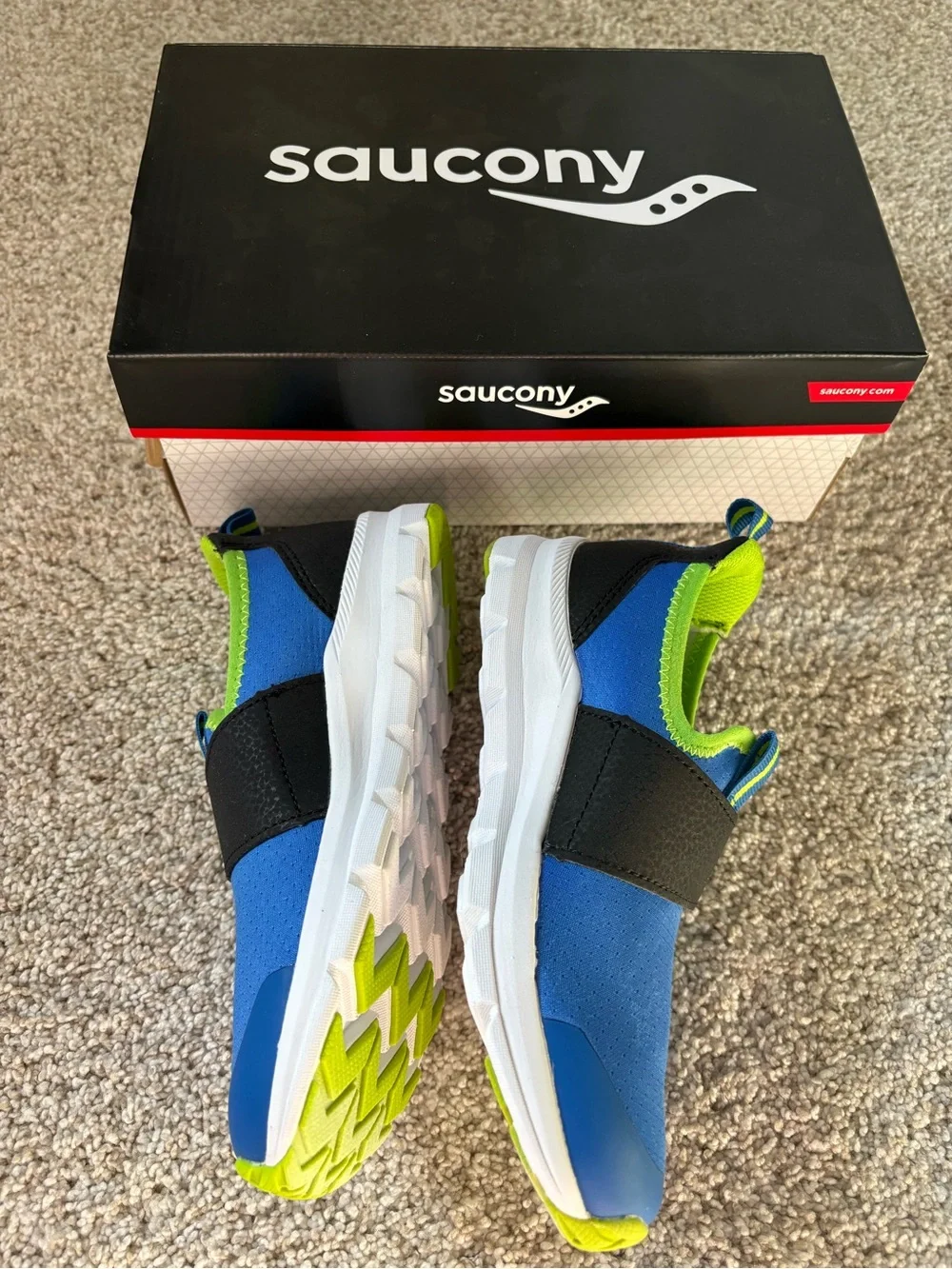 New Saucony Kids Breeze Sport JR sneakers Hook-Loop Slip-On little boy sz 1